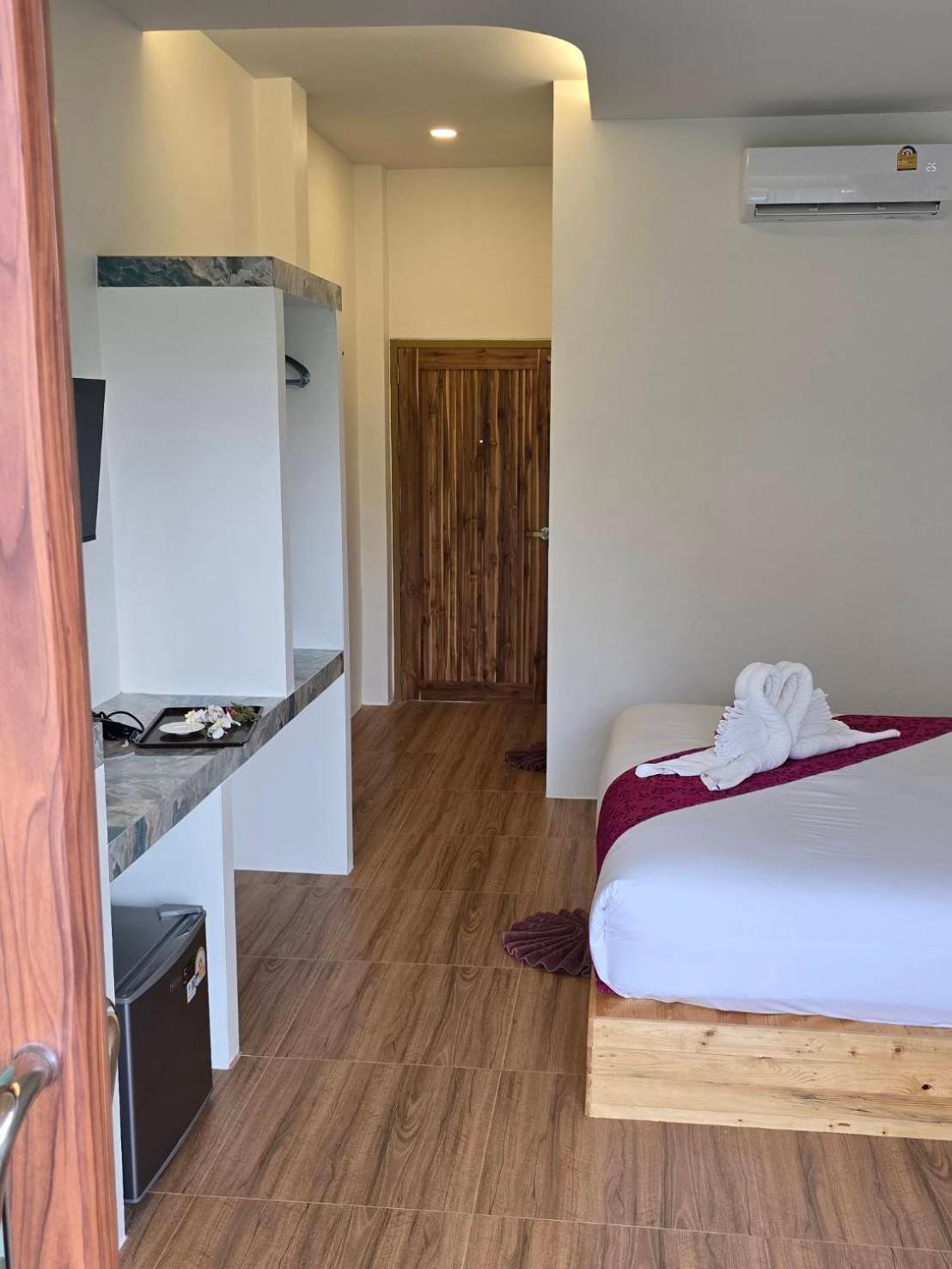 Baannai Lake View Resort Ao Nang Екстериор снимка